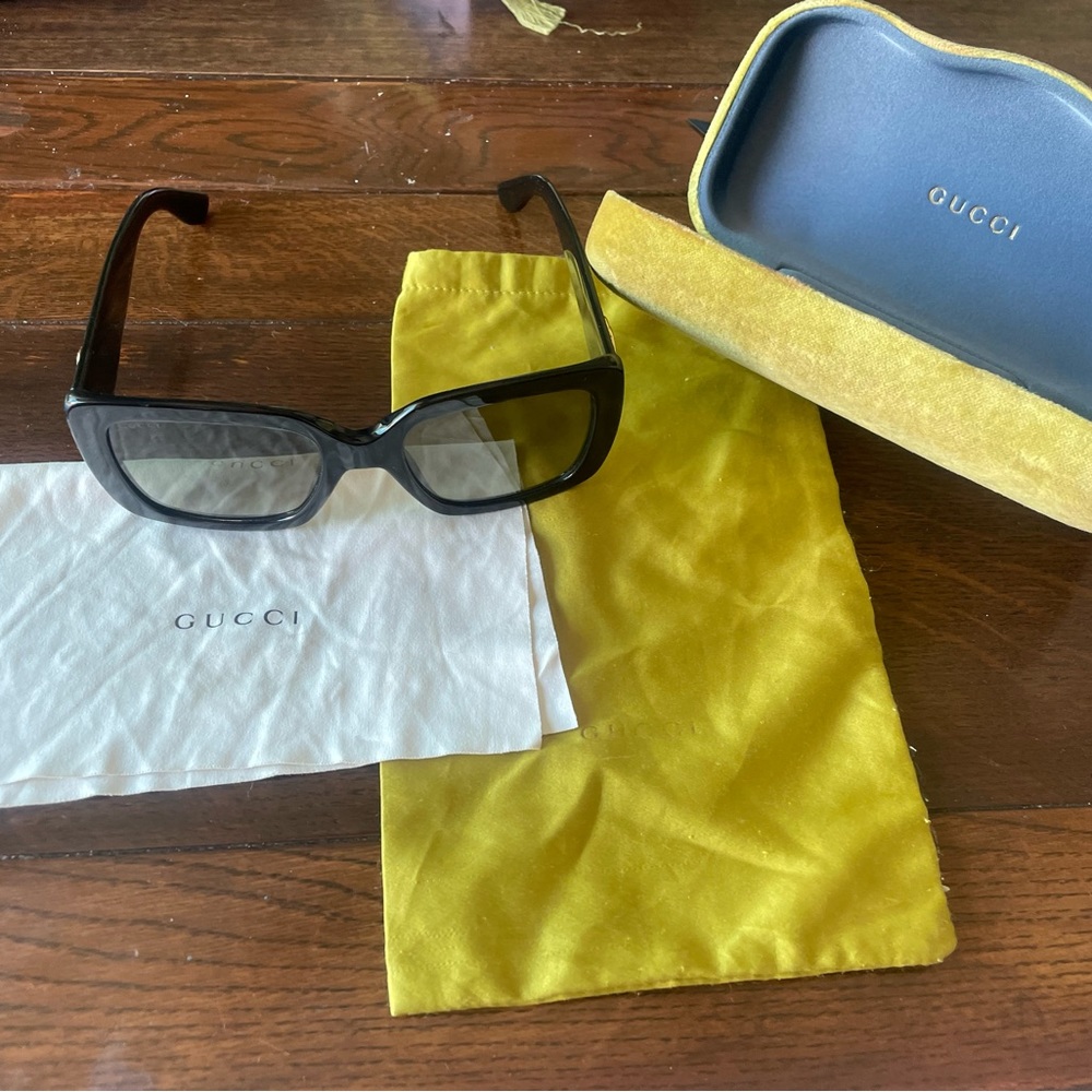 Gucci Sunglass BLACK - Picture 6 of 8